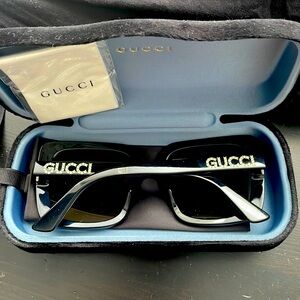 NEVER WORN GUCCI SUNGLASSES